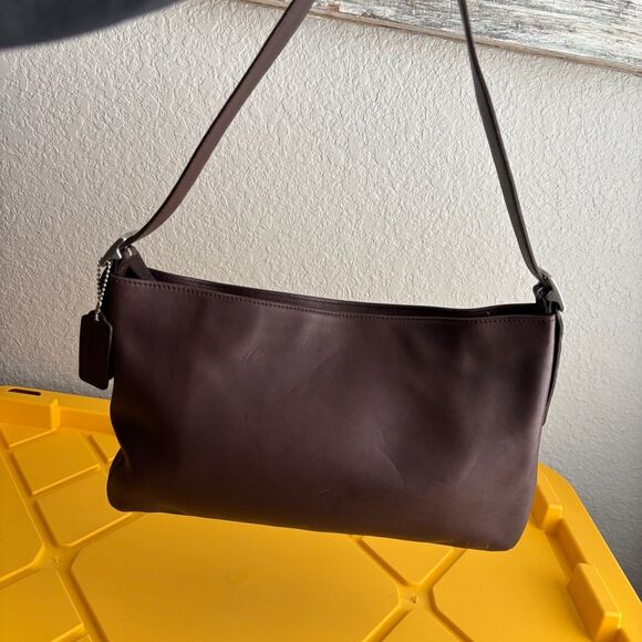 Vintage Coach Slim Shoulder Bag 9407 - Picture 3 of 7